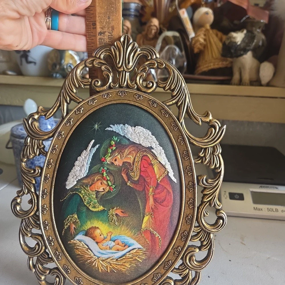 Vintage Creative Circle Adoring Angels Embroidery Brass Ornate Filigree Frame